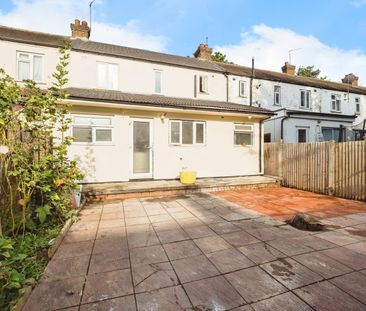 4 Bed Terraced House, Reynolds Avenue, E12 - Photo 1