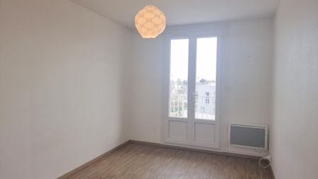 Location Appartement 2 pièces 53m² LA RICHE 37520 - Photo 2