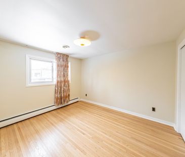 For Lease - 83 Deep Dene Drive Unit# Room, Toronto, Ontario - Photo 4