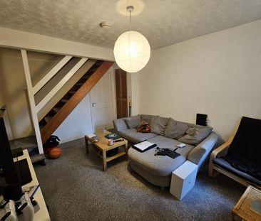 4 bedroom terraced house to rent - Photo 1