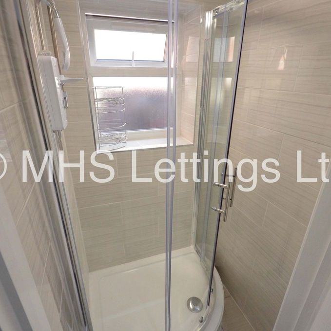 12 Harold Mount, Leeds, LS6 1PW - Photo 1