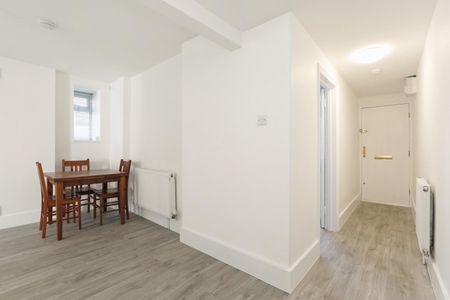 1 bedroom Flat To Let - Photo 3