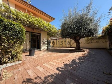 Alquiler de chalet adosado en Avenida de la Unicef - Photo 3