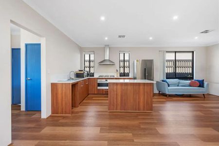 “Treeby Living at its best” - Photo 4