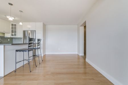 For Lease - 250 Scarlett Road Unit# 1809, Toronto, Ontario - Photo 2