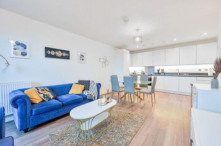 3 bedroom flat to rent - Photo 2