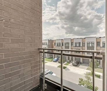 For Lease - 218 Huguenot Road, Oakville, Ontario - Photo 3