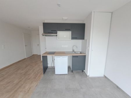 Location Appartement 2 pièces 45m² EAUNES 31600 - Photo 3