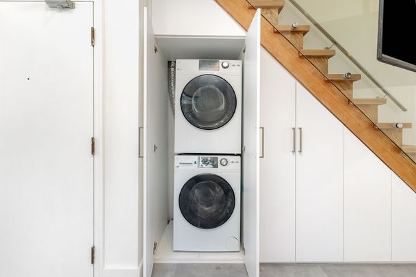 For Lease - 97 Lee Avenue Unit# Suite 6, Toronto, Ontario - Photo 1