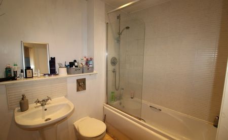 99 Bouverie Court, Leeds - Photo 3