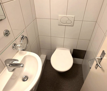 2-ZIMMERWOHNUNG MIT ZWEI BALKONEN NAHE DER CLARAMATTE - Photo 4