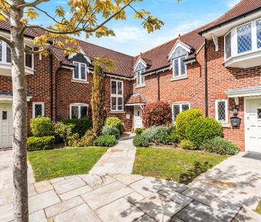 Cranbourne Hall, Winkfield - Photo 3