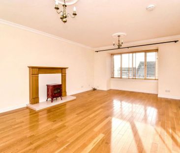 3 bedroom detached bungalow to rent - Photo 2