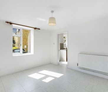 2 bedroom semi-detached house to rent - Photo 1
