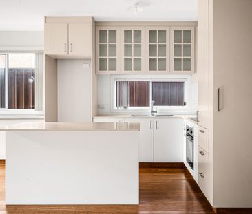 STYLISH & LOW MAINTENANCE GRANNY FLAT – WATER INCLUDED - Photo 5