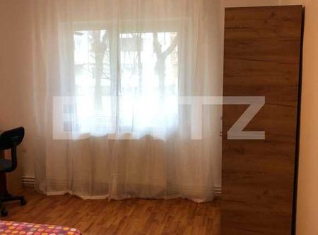 Apartament 3 camere decomandate, 67 mp, zona Piata Cipariu - Photo 2