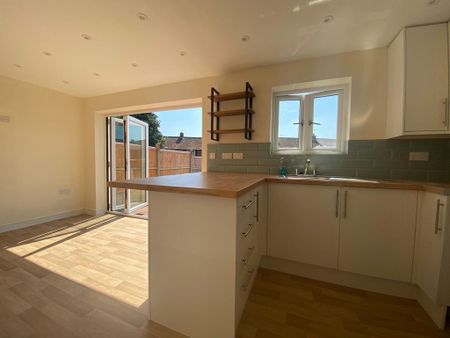 3 bedroom house to rent - Photo 3