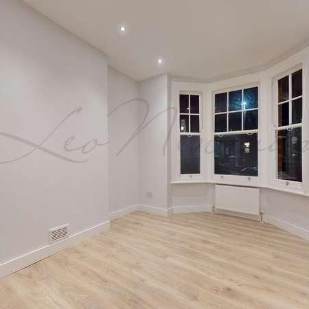 Cromford Road, Putney, SW18 - Photo 1