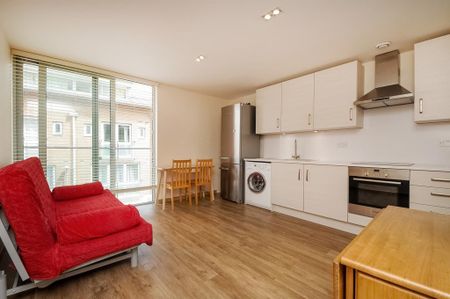 1 bedroom flat to rent - Photo 4