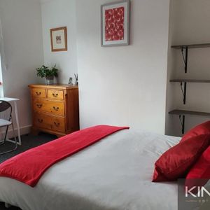 1 bedroom in a house share to rent - Photo 2