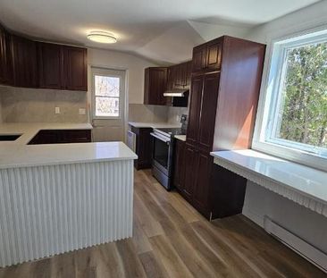 4 1/2 - Longueuil - 1 950 $/mois - Photo 1