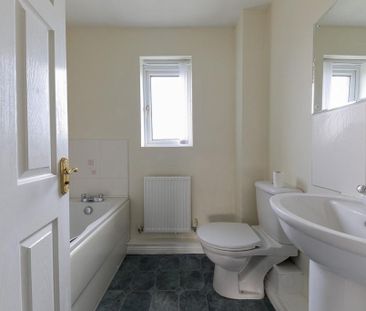 4 bedroom detached house to rent - Photo 5