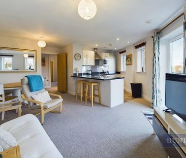 2 bedroom Flat To Let - Photo 5
