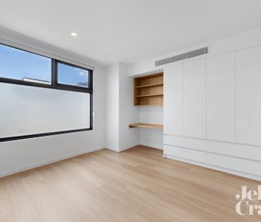 1/3 Duckmanton Court, Bentleigh East - Photo 2