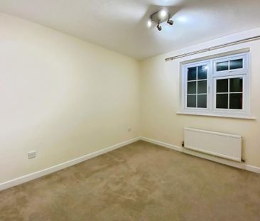 3 bedroom terraced house to rent - Photo 6