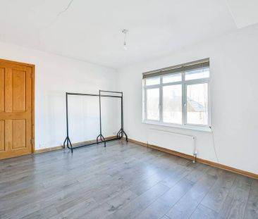 3 bedroom end of terrace house to rent - Photo 6