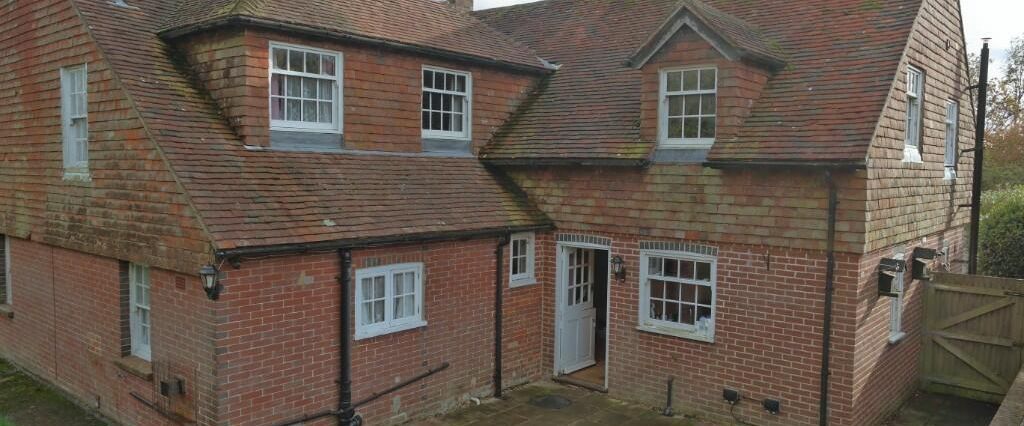 3 bedroom semi-detached house to rent - Photo 1