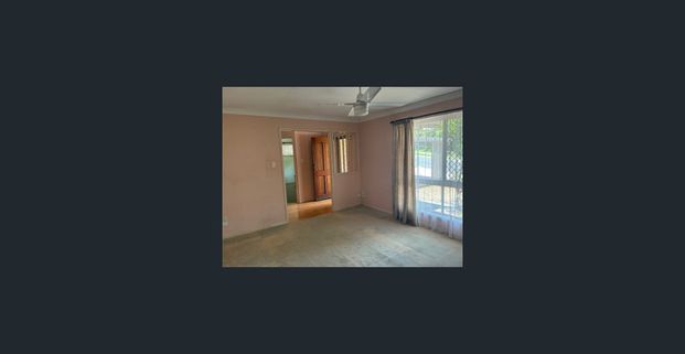 Cute Home in Daisy Hill - Photo 1