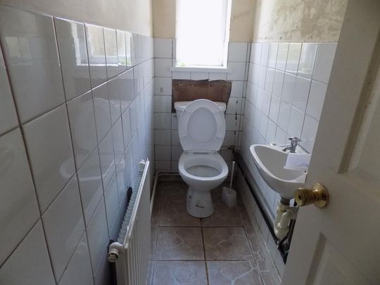 3 bedroom terraced house to rent - Photo 1