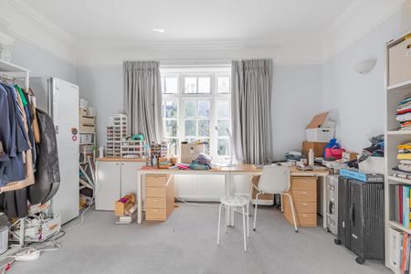 3 bedroom apartment to rent - Photo 4