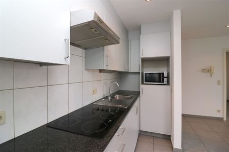 Gelijkvloers app met 1 slpk, terras, nabij station - Foto 2