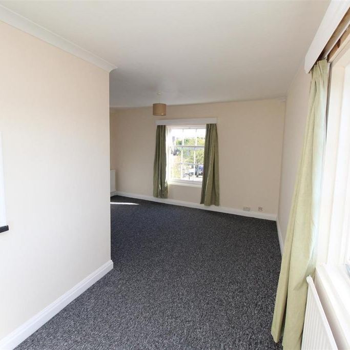 3 bedroom apartment to rent - Photo 1