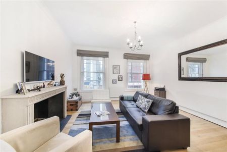 2 bedroom mews to rent - Photo 2