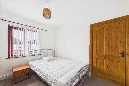 3 Strandburn Drive, Belfast, BT4 - Photo 5