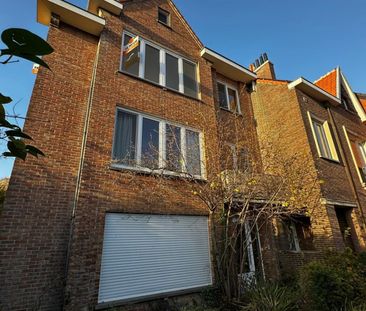 Standaard appartement met 2 slaapkamers en garage in Gent - Photo 1