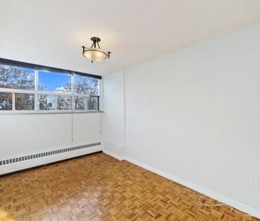 For Lease - 212 Kerr Street Unit# 503, Oakville, Ontario - Photo 1