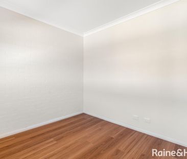BRAND NEW MODERN TOWNHOUSE - STYLE, SPACE & COMFORT - Photo 5