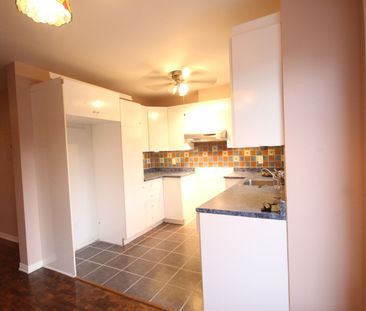 1542 Saint-Antoine O. - Photo 6