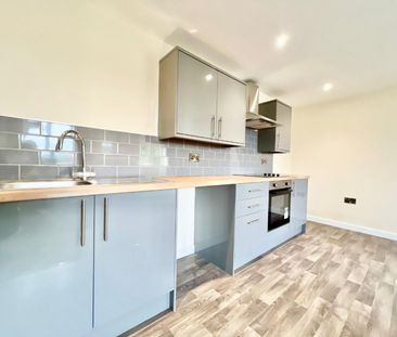 2 bedroom Flat To Let - Photo 6