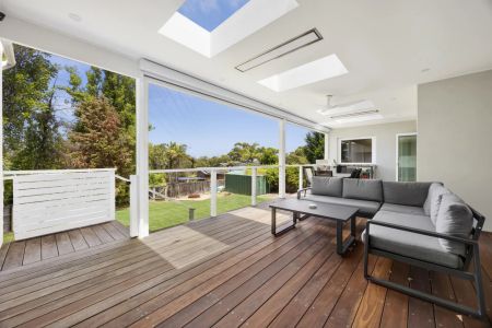 Thoughtfully Renovated Duplex in Leafy Davidson - Utilities Included - Photo 5