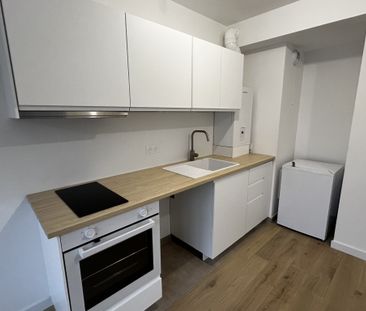 Location Appartement 1 pièce 28m² ST MAUR DES FOSSES 94100 - Photo 6