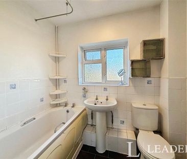 2 bedroom terraced house to rent - Photo 6