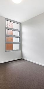 Two bedroom apartment with great views! Storage cage included - Photo 3