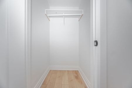 For Lease - 131 Dunstan Crescent Unit# Lower, Vaughan, Ontario - Photo 2