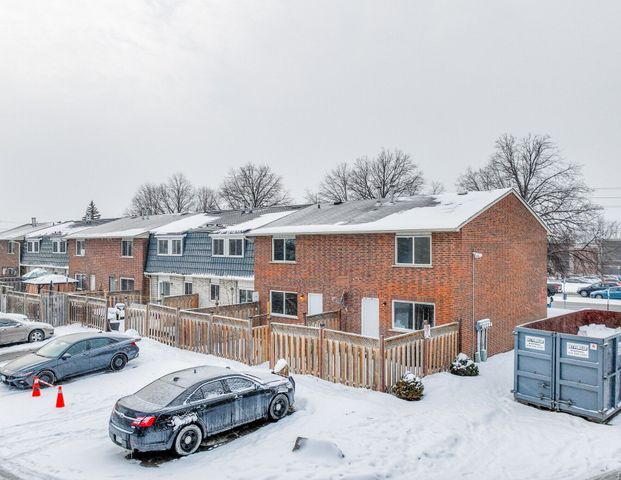 For Lease - 414 Stone Road Unit# 17, Guelph, Ontario - Photo 1