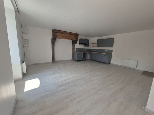 Location Maison 4 pièces 80m² DINGE 35440 - Photo 1